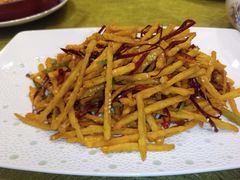 -汗腾格里·风味餐厅(新疆驻京办店)