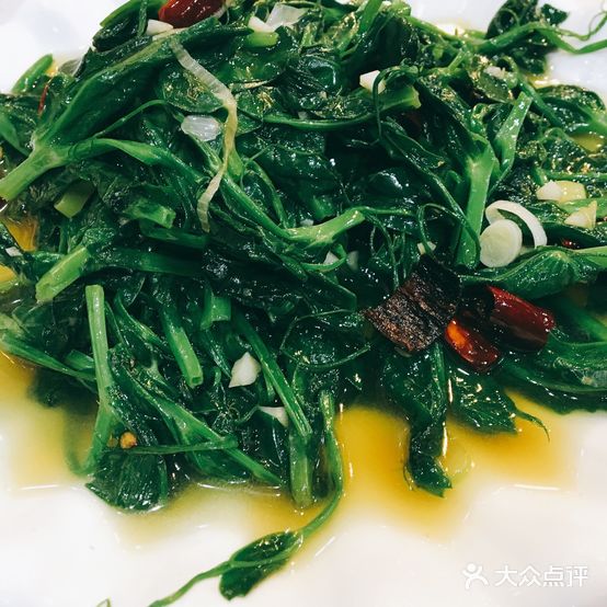 荷塘小炒特色川菜