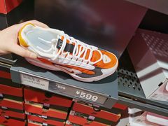 -NIKE上海青浦优选体验店