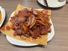 卤拼-六泰居·尔滨地标·东北菜(泰山路店)