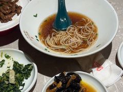 -松鹤面馆·古法焖肉面(观前店)