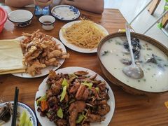 -美顺香食府鱼头老店(雪野湖店)