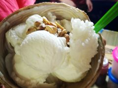 -席娜卡琳火车铁道夜市