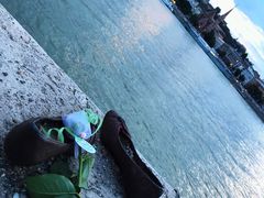 -多瑙河畔鞋履雕塑