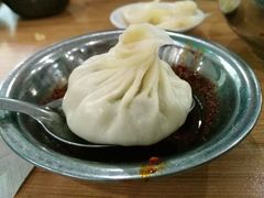 -清真老铁家灌汤包