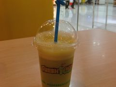 番石榴苹果汁-每日新鲜水果吧(南京东路店)