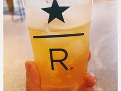 -星巴克臻选(上海合生汇1F店)