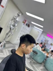 -米娜护肤造型