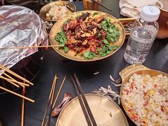 -何师烧烤Pro ·小龙虾·江湖川菜·精酿啤酒(太古里旗舰店)