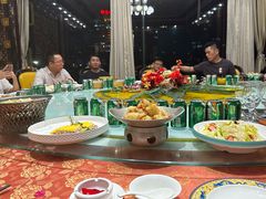 -皇宫大酒店