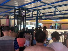 -平湖九龙山乐满地水上乐园