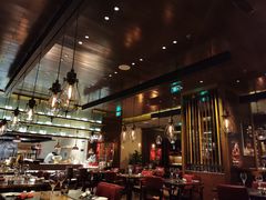 -恰餐厅及酒吧 CHAR Bar & Grill (北京丽都皇冠假日店)