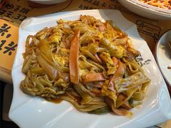 -喝丢一只鞋海鲜烧烤·海肠捞饭(东关街店)