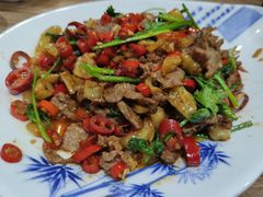 -三湘四水正宗湘菜(君峰路店)