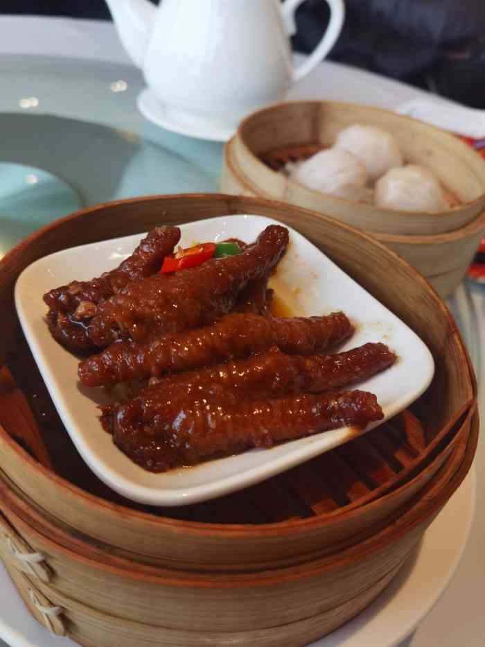 海逸海鲜酒家(古北店)-"服务一流 很照顾带宝宝的人 口味也不错 .