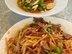 -汗腾格里·风味餐厅(新疆驻京办店)