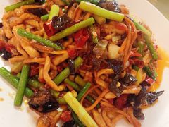 -鑫渔港海鲜本地菜·山海关浑锅(东戴河店)