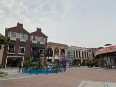 -王府井奥莱临潼小镇(临潼店)