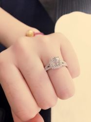 -威德钻石-克拉钻大本营(南京东路店)