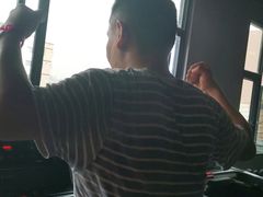 -耀恒健身(南浦地铁店)