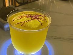 -Mx.cocktail bar