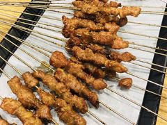 -撸啊撸铁签小肉(车站南路店)
