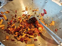 -老唐三下锅 ·张家界地标美食(溪布街店)