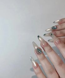 -U3美甲美睫沙龙