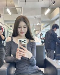 -MOVAN  HAIR莫凡匠人发型屋
