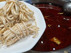 -肖肖酸萝卜鱼火锅(总店)
