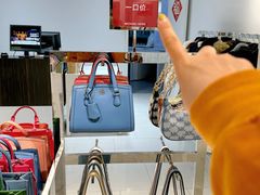 -百年港湾奥特莱斯(香炉礁店)