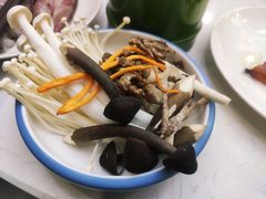 -集品鲜湾·蒸汽海鲜自助料理(青岛银座和谐广场店)