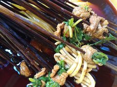 -拈签一笑黄牛肉辣卤串串