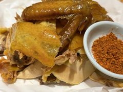 -头上红煨盐鸡·非遗院子餐厅