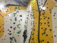 -问山MountQuest攀岩馆