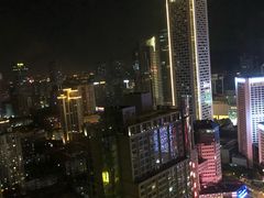 -南京金鹰皇冠假日酒店