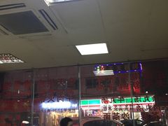 等位区-华威达牛庄(黄埔大道西店)