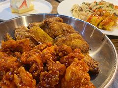 辣子鸡拼酱油鸡-MI WU FACTORY米屋美食工厂餐厅(绿地店)