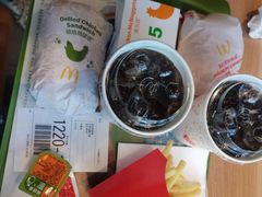 -麦当劳(七宝乐购店)