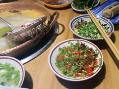 -洱火云南酸菜牛肉火锅(石景山当代商城店)