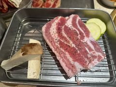 -蚂蚁洞·烤肉大营地(上海静安大悦城店)