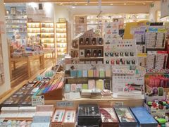 -猫的天空之城概念书店(印象城购物中心店)