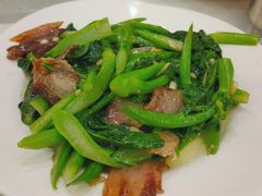 腊肉炒芥兰-新享乐海鲜(翠华路店)