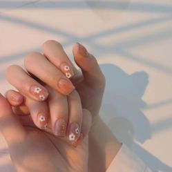 -Fanni美甲美睫皮肤管理