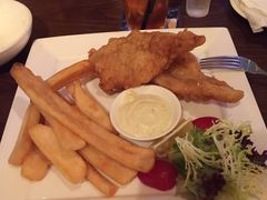 -Hooley's活利仕西餐厅(珠江新城店)