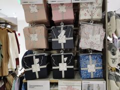 -优衣库(重庆沙坪坝印象汇店)