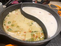 -煲宫猪肚鸡(昆山金鹰国际购物中心店)