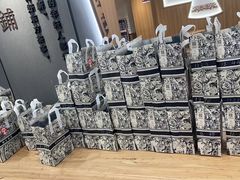 -霸王茶姬(正佳广场店)