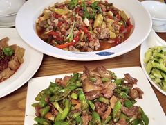 -兔行天下-鸿鹤鲜锅兔(中海国际店)