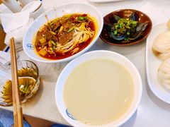-李与白包子铺(桐梓林店)